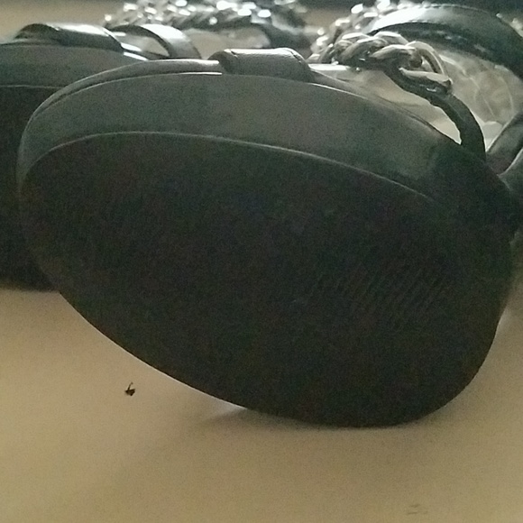 Black chain heels, great condition, worn once - Picture 6 of 6